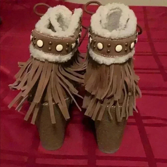 Sam Edelman women’s suede boots. - Picture 2 of 5